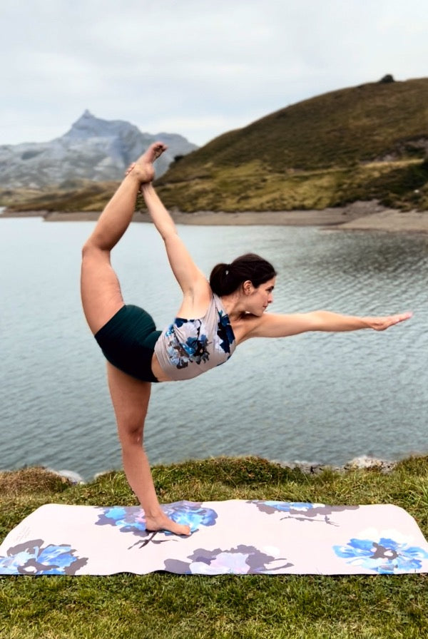 The Take It Easy Honey yoga mat is designed to make you move with ease and flow through your yoga practice. Whether you practice Bikram Yoga, Yin Yoga, Strala Yoga, Ashtanga Yoga, or any other style of yoga this mat can be used. Our mats are naturally eco-friendly, non-toxic, and come in two gorgeous designs.