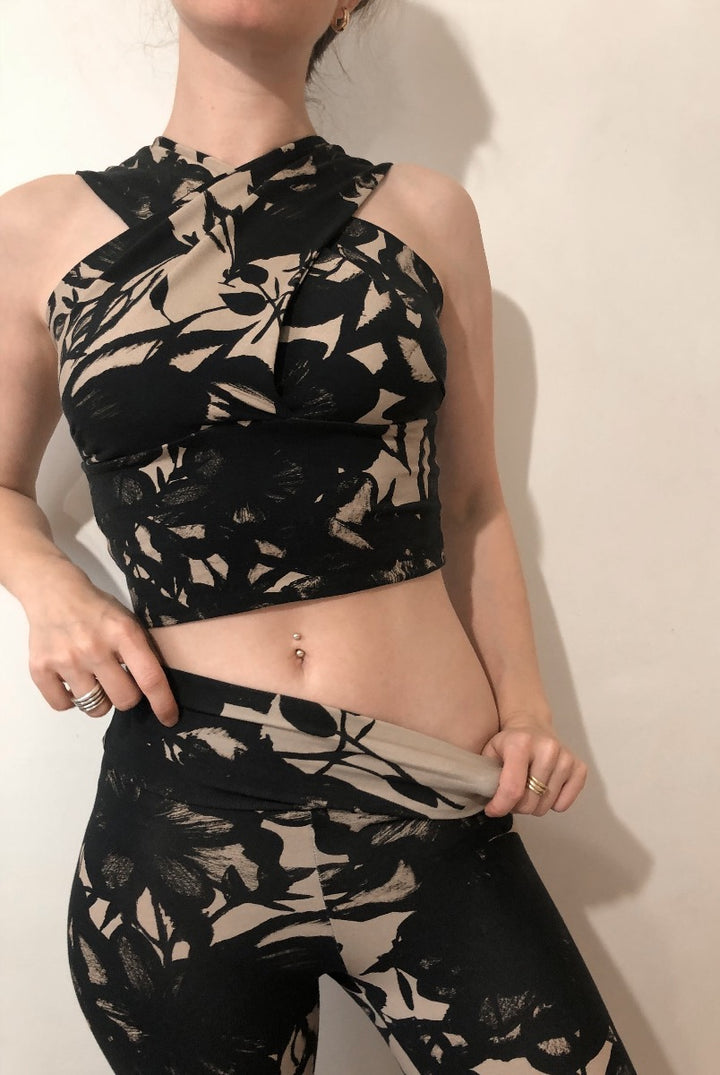 Cotton draped top made from cotton with handpainted flower prints. Super soft material feeling free to move in this elegant and supoortive top. perfect for yin yoga and yoga