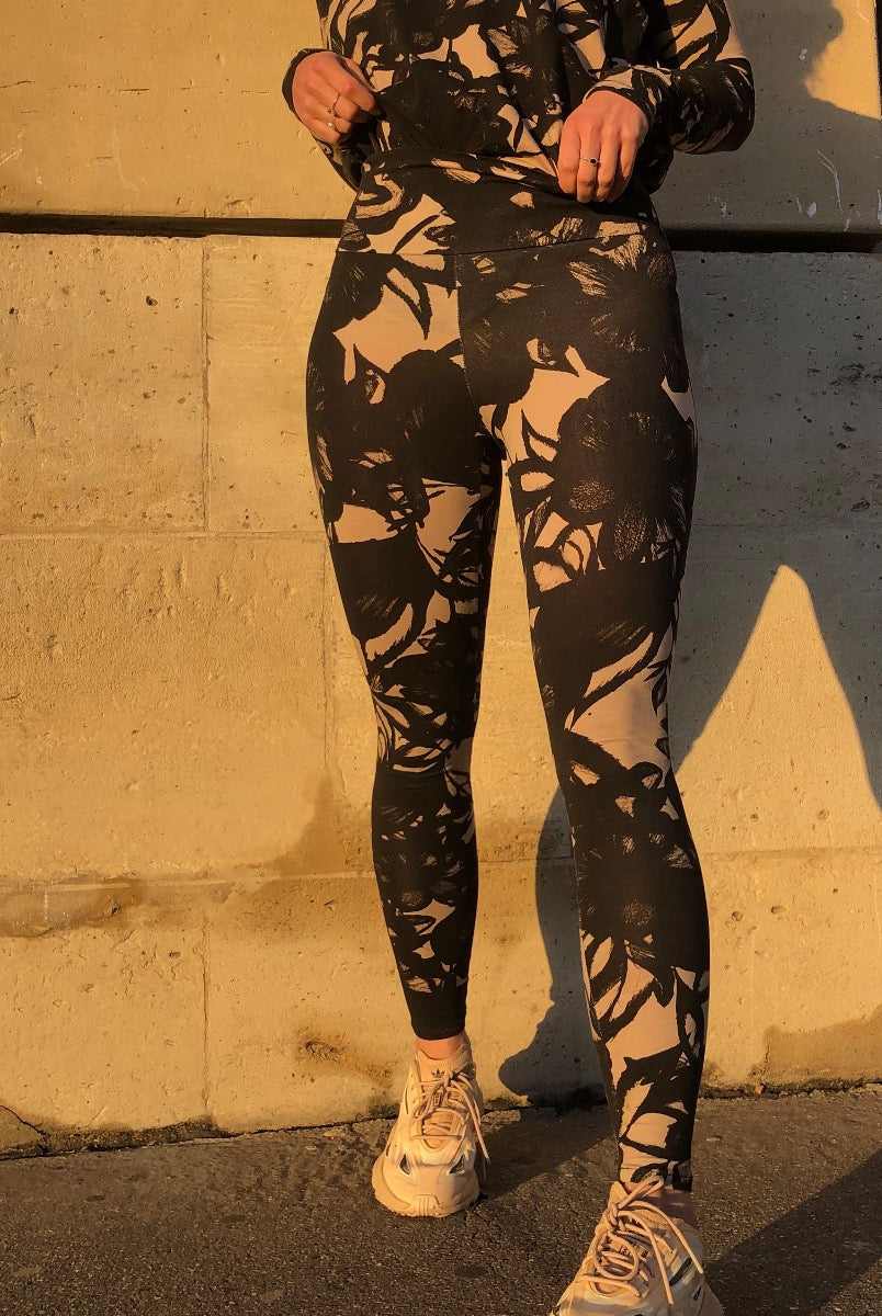 Leggings are an essential part of any yogiâs wardrobe, and we know that you will love our Take It Easy Honey cotton leggings.