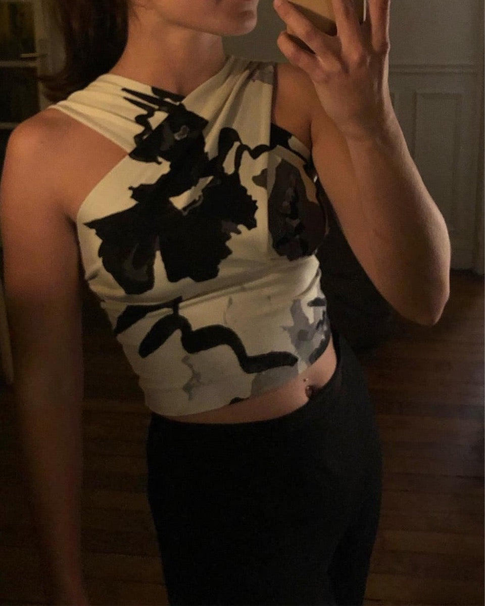 Cotton draped top made from cotton with handpainted flower prints. Super soft material feeling free to move in this elegant and supoortive top. perfect for yin yoga and yoga